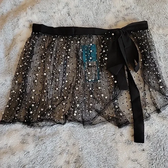 Beach Bunny black pearl cover up. Size small. - Picture 7 of 7